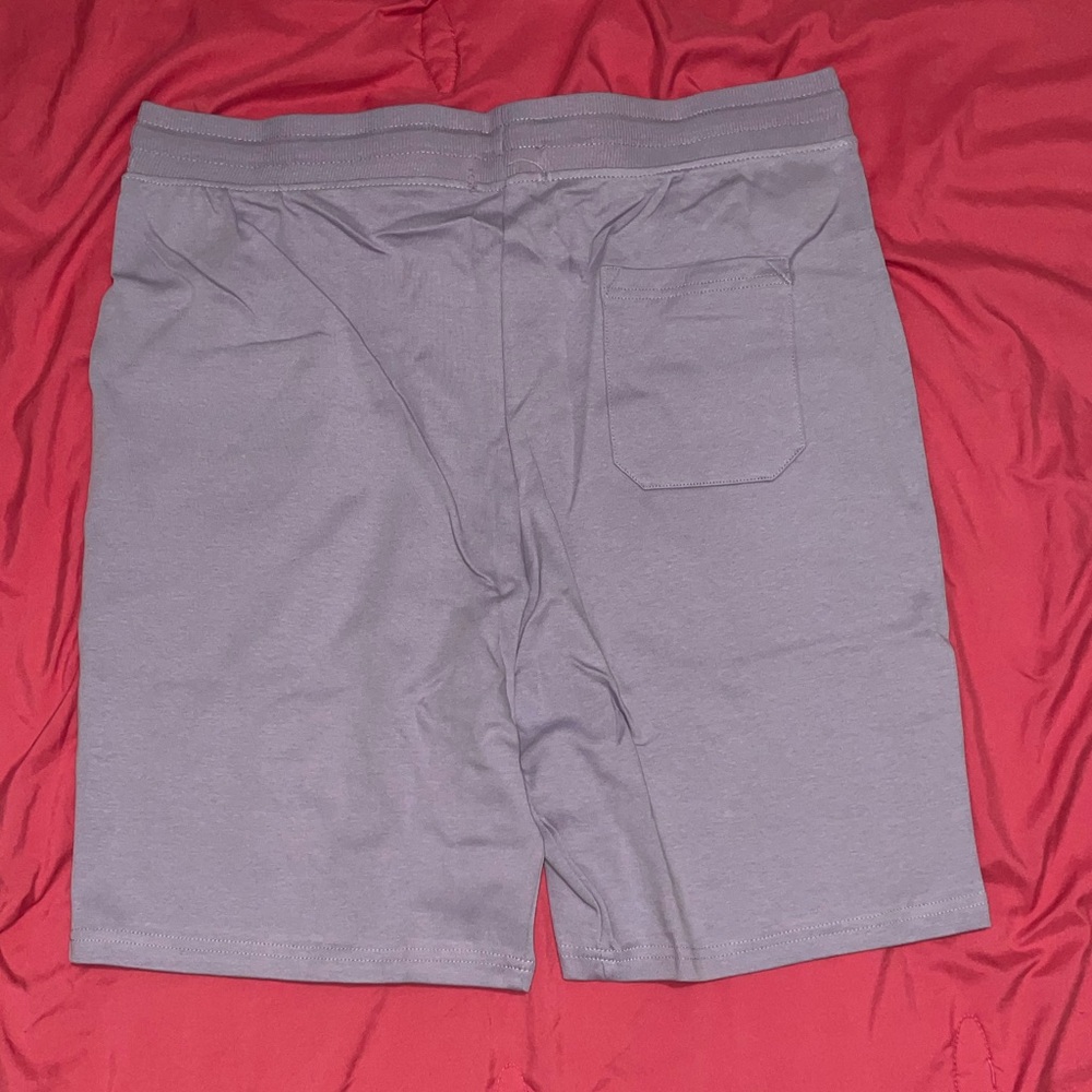 Short set - Picture 5 of 5